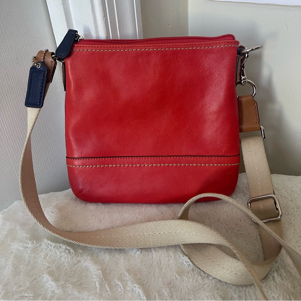 Coach Leather crossbody EUC - Picture 4 of 11